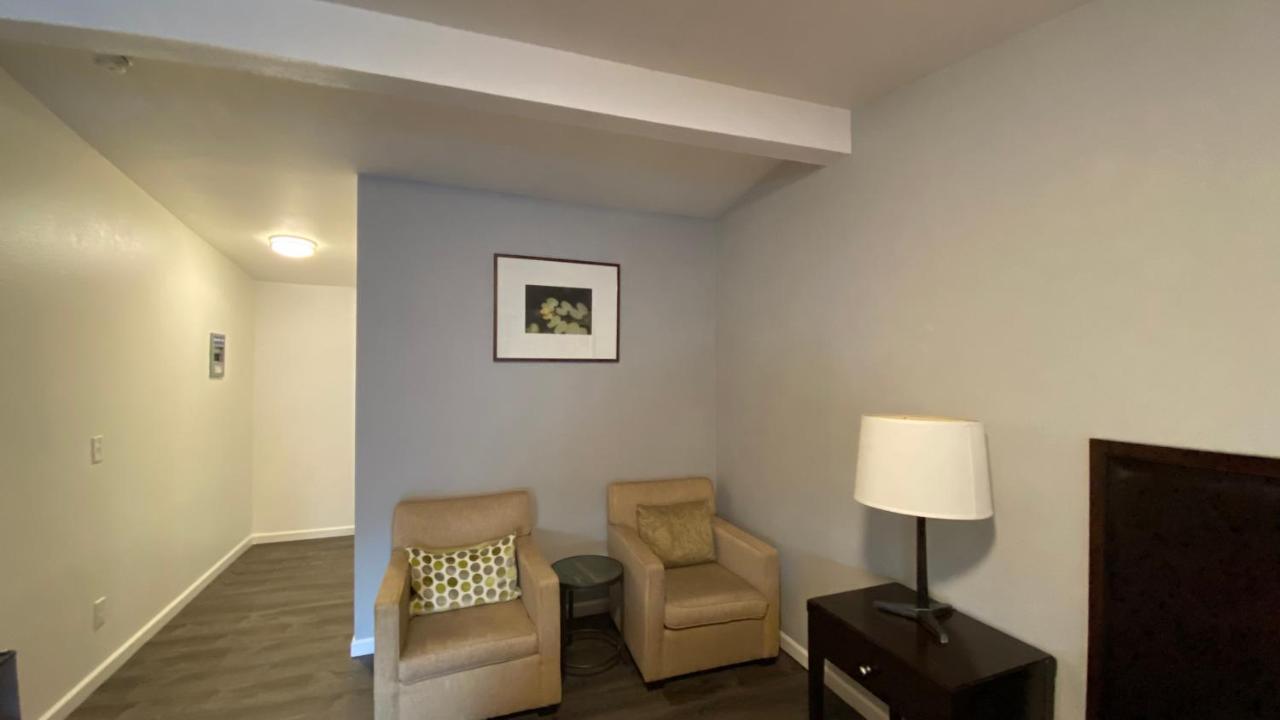 Golden Kent Motel المظهر الخارجي الصورة