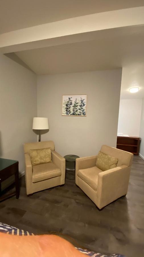 Golden Kent Motel المظهر الخارجي الصورة