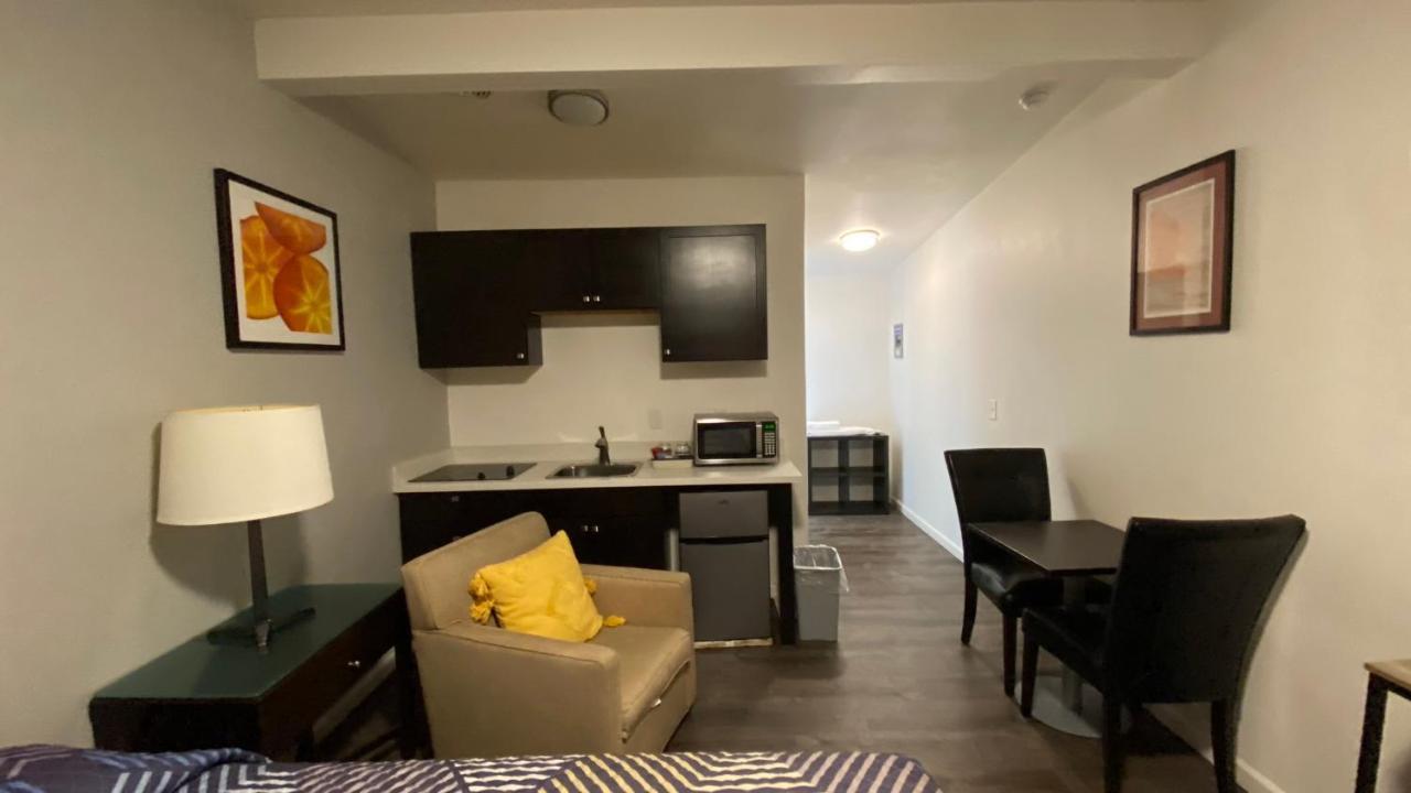 Golden Kent Motel المظهر الخارجي الصورة
