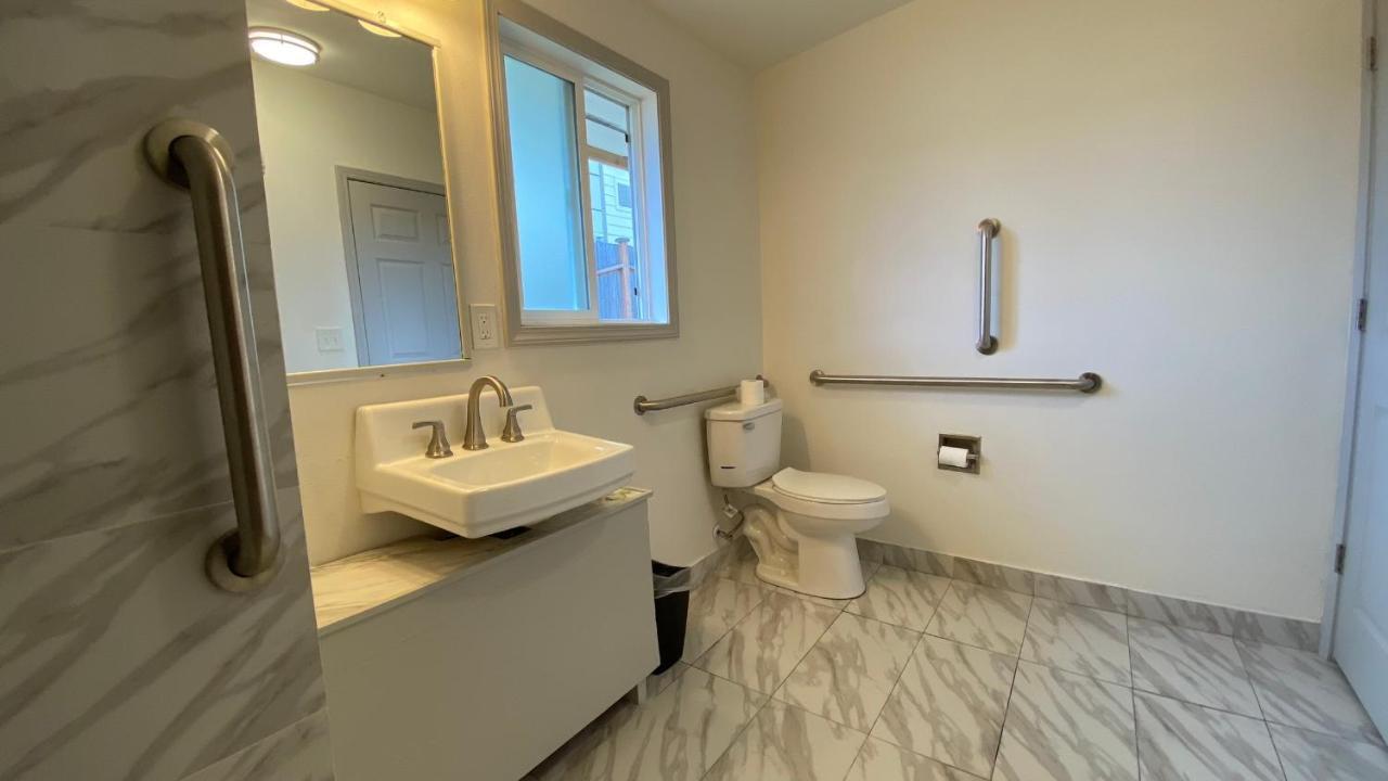 Golden Kent Motel المظهر الخارجي الصورة