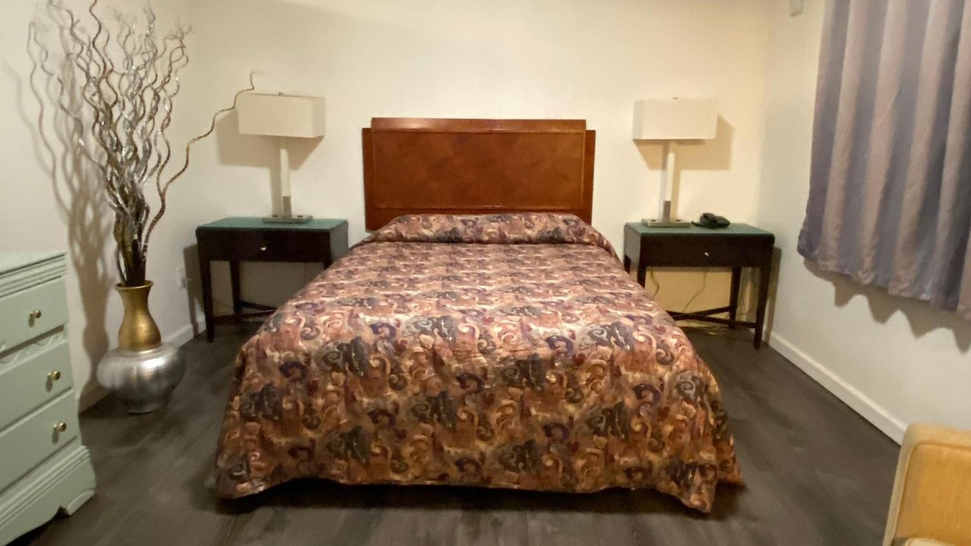 Golden Kent Motel المظهر الخارجي الصورة